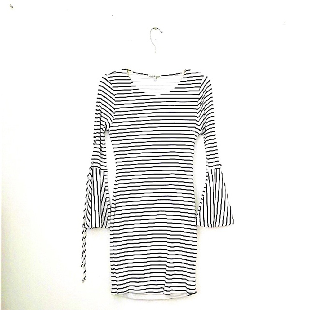 (EUC) Charlotte Russe White and Black Striped Midi Dress